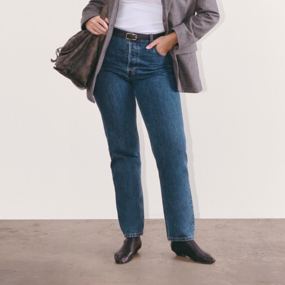 Everlane womens blue the curvy 90s cheeky straight jeans 33 NWT